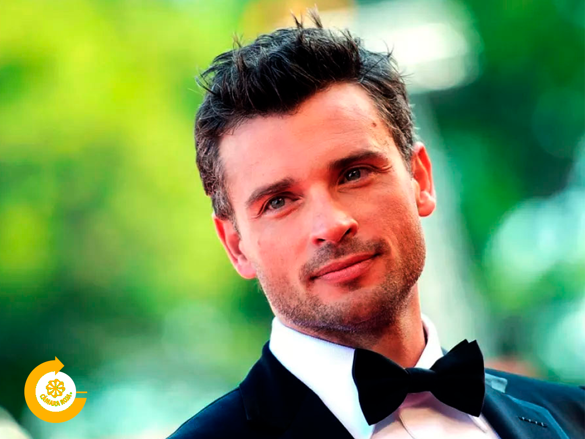 Tom Welling Regresa Como Superman Cámara Roja 6997